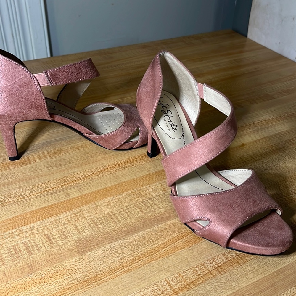 Lifestride Soft System Flex MEGA Sandals 6M Pink